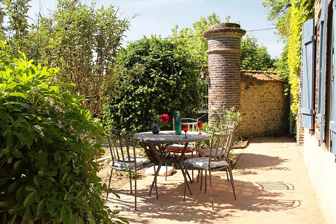 Le Clos Des Artistes - Gite Turny Exterior foto